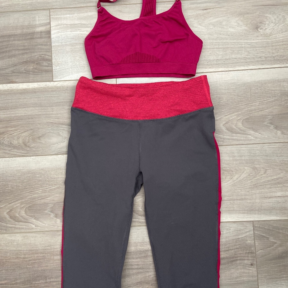 Fabletics Exercise Set - image 1